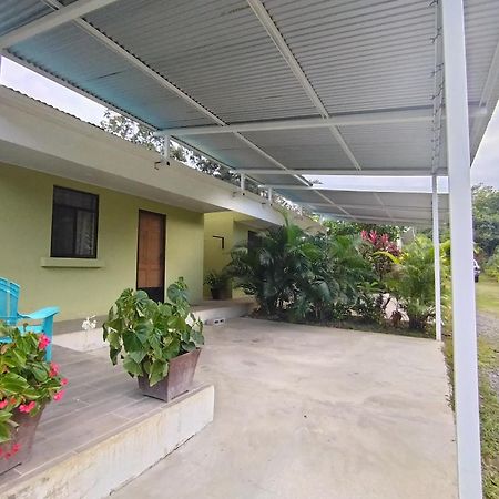 Serenity Houses Cahuita Esterno foto